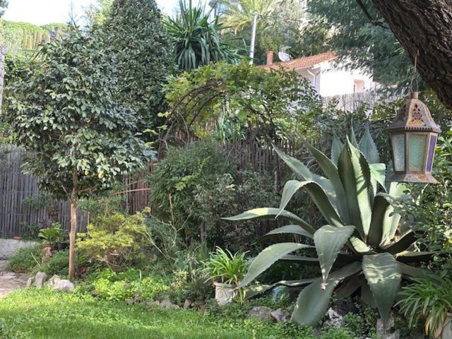 Cosy Private By House With Sea View Cannes